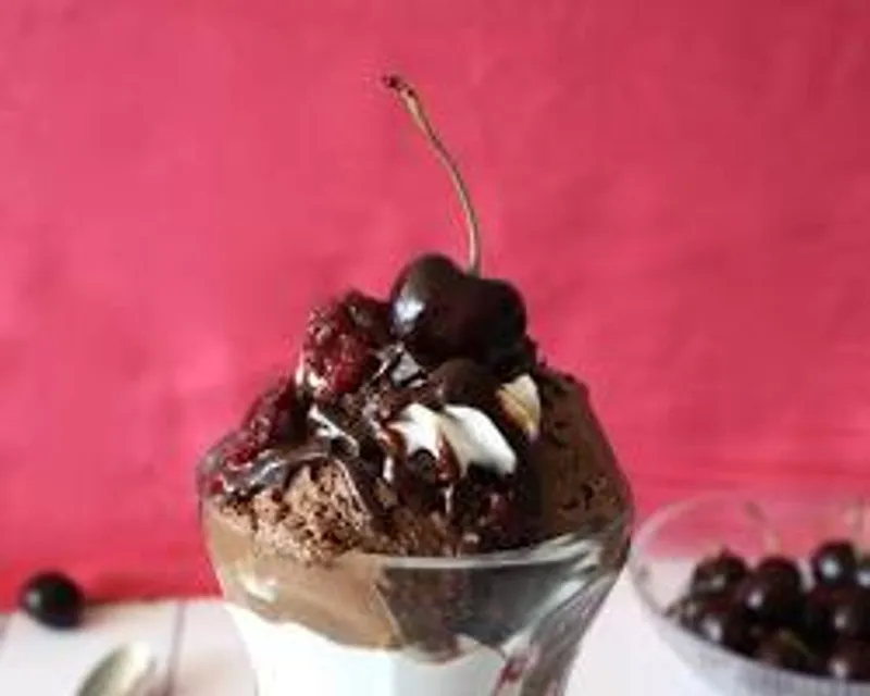 Sundaes And Splits