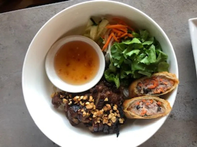 Grilled Pork Chop Noodle