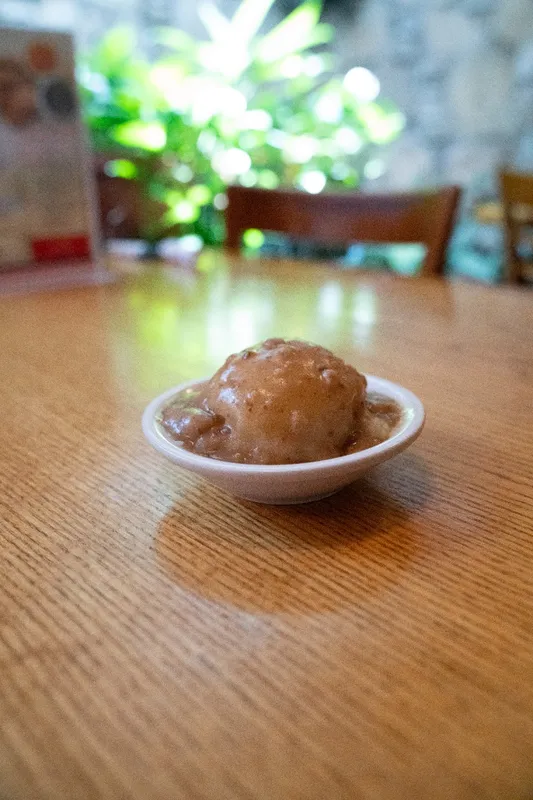 Mashed Potatoes With Brown Gravy