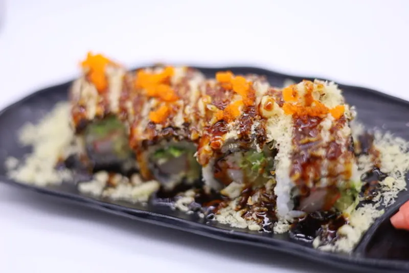 Deluxe Eel Roll