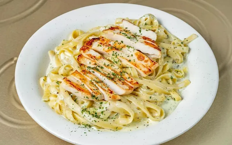 Chicken Fettuccine Alfredo