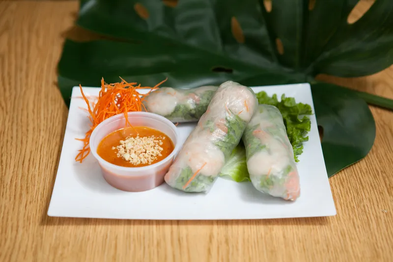 2. Summer Rolls (Vegetarian)
