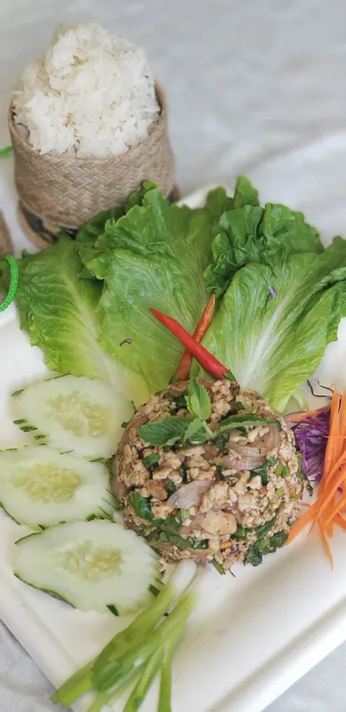 37. Laab Gai (Minced Chicken)