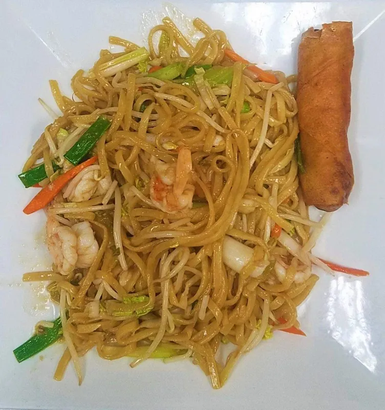 L4. Lo Mein Shrimp