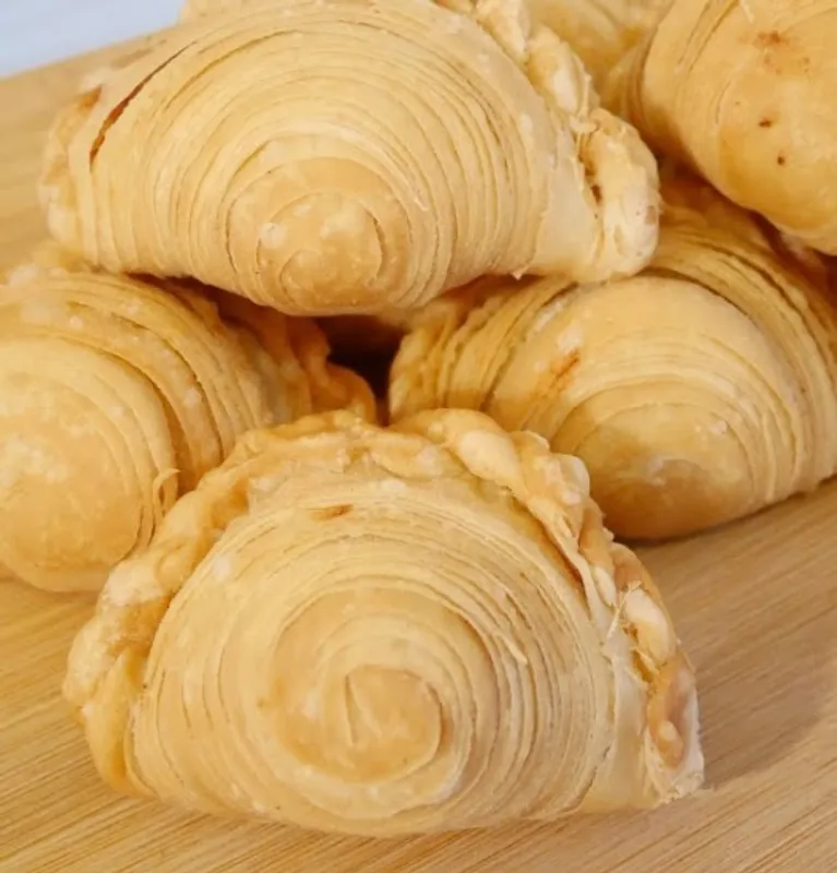 Sweet Crispy Mung Bean Puff