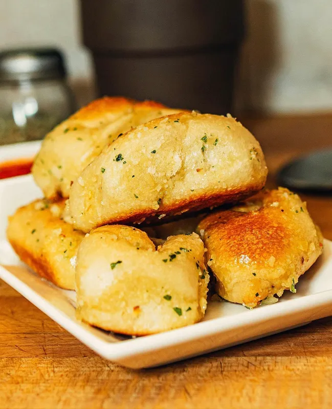 Garlic Knots