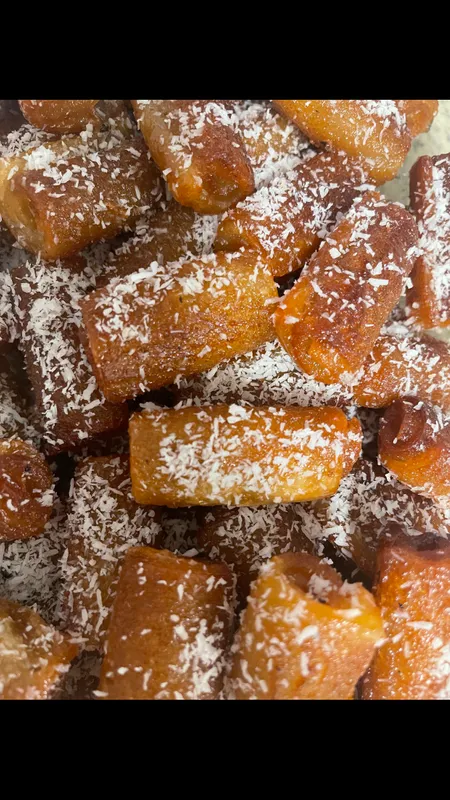 Afghani Gulab jamun (metai)