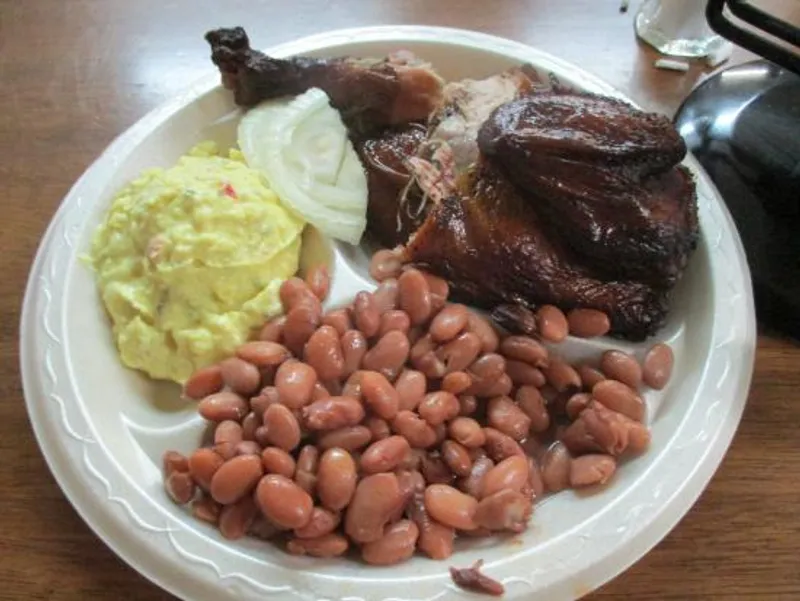 3. 3 Smoked Wings Plate/Potato Salad/Baked Beans