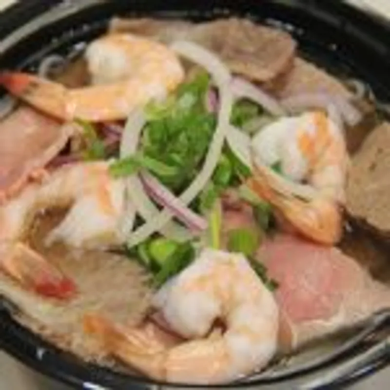 P52. Pho Beef Deluxe