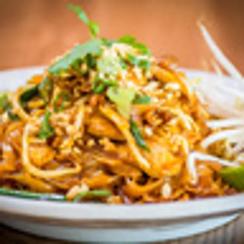F6. Pad Thai
