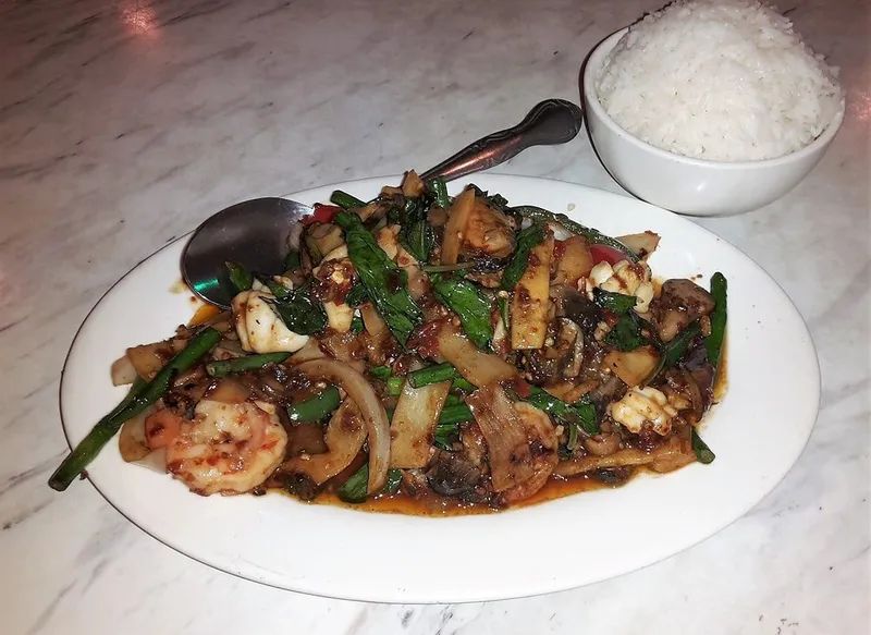 21. Spicy Stir-Fry (Pad Ped)