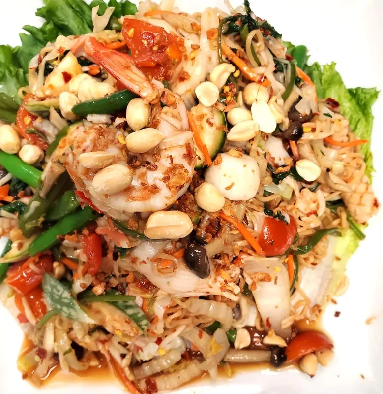 12.Crazy Lao Salad (Tam Moua)