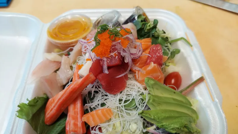 Sashimi salad