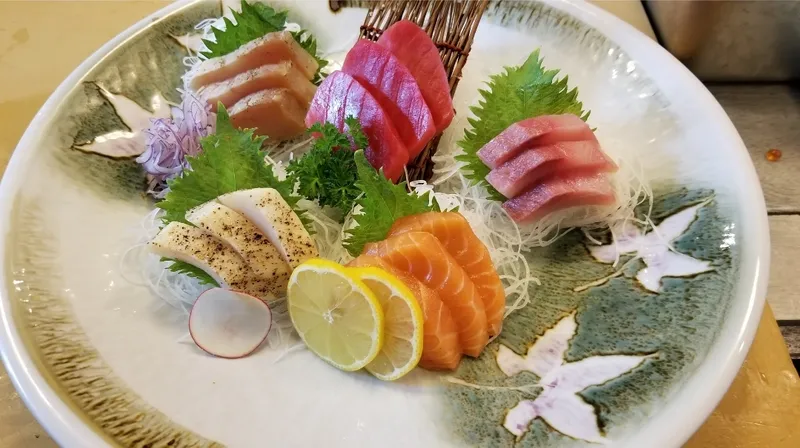Sashimi Dinner Combo