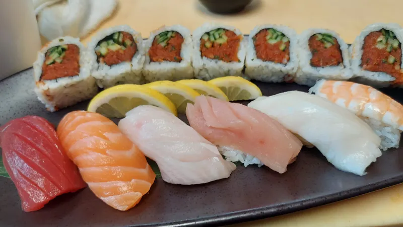 Sushi (L)