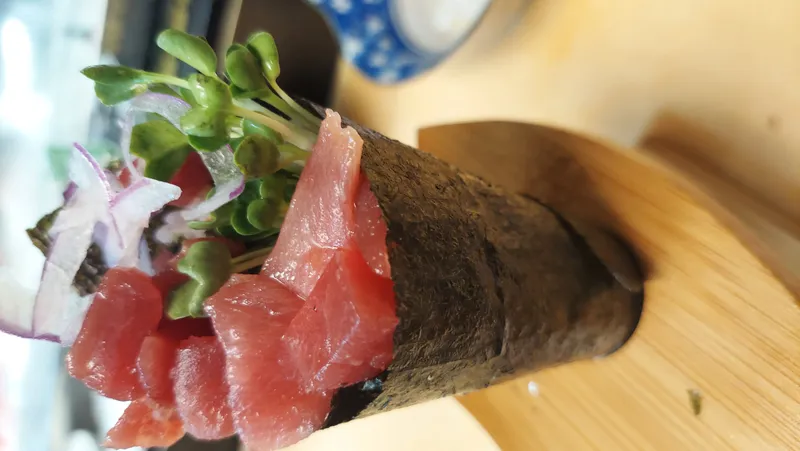 Bluefin tuna hand roll