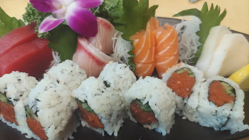 Sashimi (L)