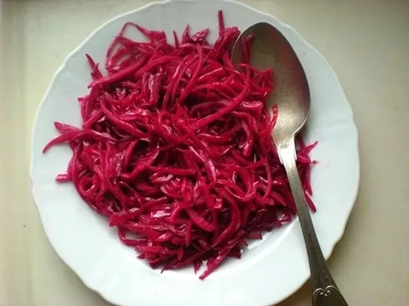 Red Cabbage Salad - Kara Lahana Salatasi