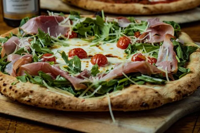 Rocket Prosciutto Pizza (White Pie)