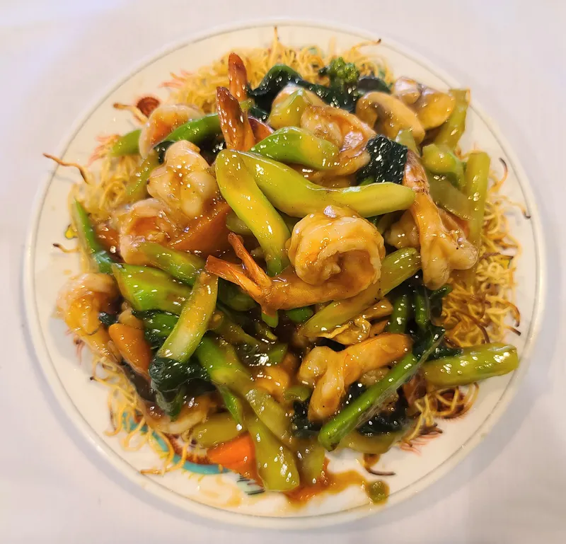 5. Seafood Pan Fried Noodle