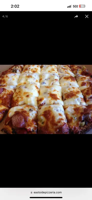 14 Inch Large Deli Pizza