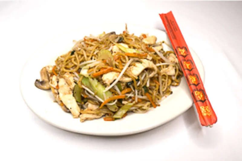 N6. Pad Lo Mein