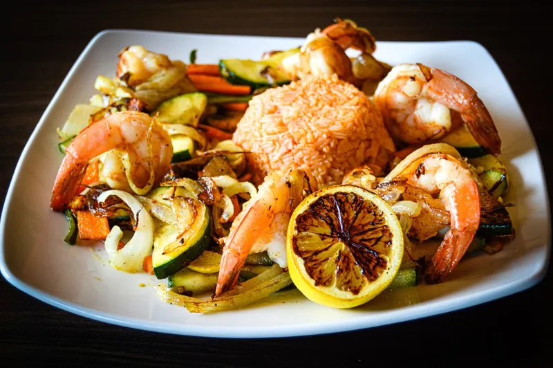 Camarones al Mojo de Ajo