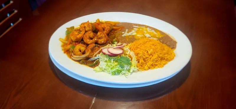 25. Camarones A La Diabla