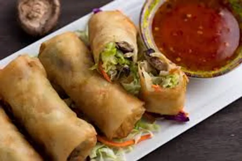 Veg Spring Rolls (4 Pcs.)