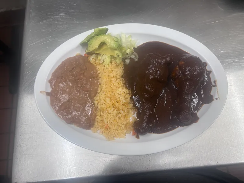 Pollo en Mole Poblano