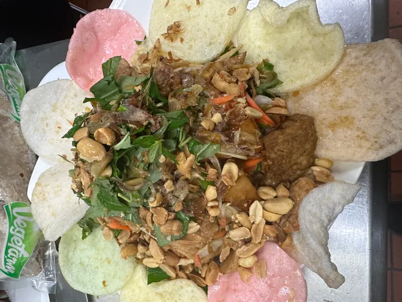 A8. Five Salad Sampler (Gỏi Ngũ Sắc)