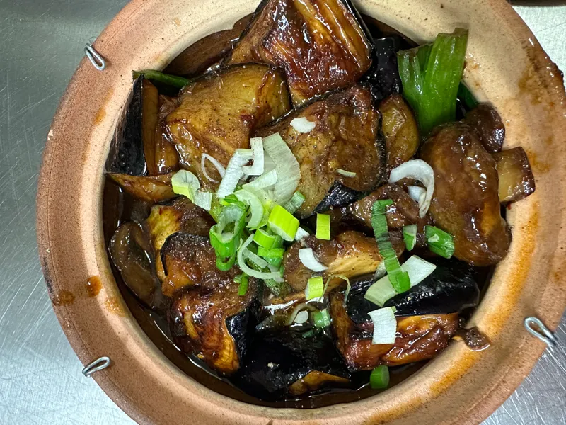 G 5. Braised egg plant and mushroom