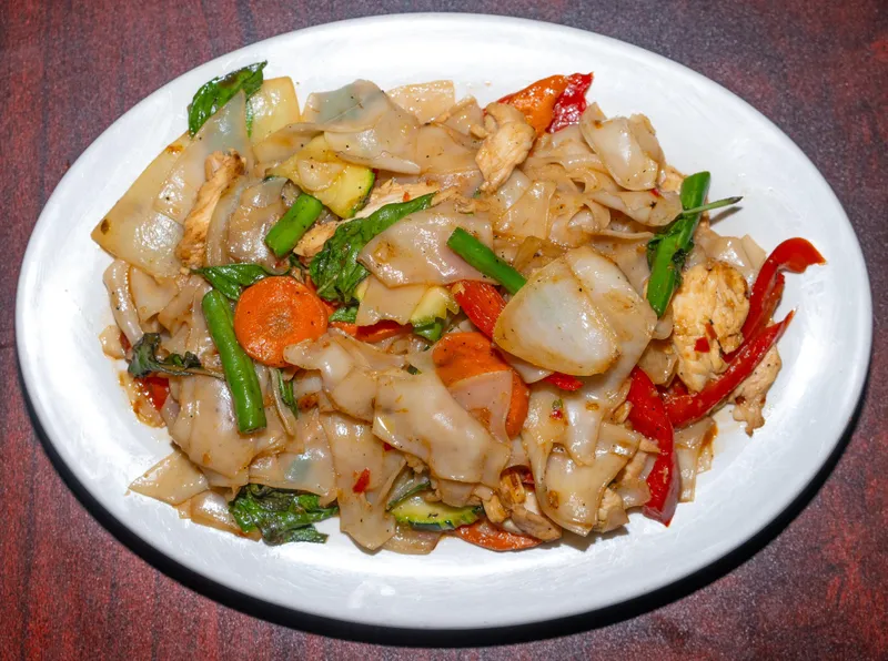 T2.Drunken Noodles