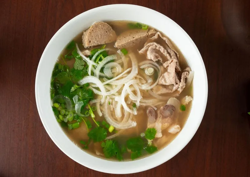 Deluxe Pho