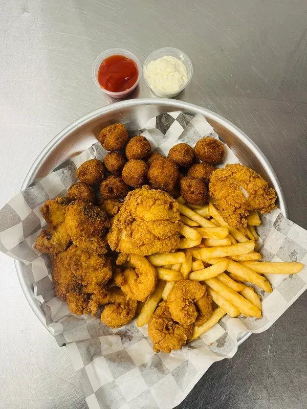 Cajun Kitchen Fried Combo