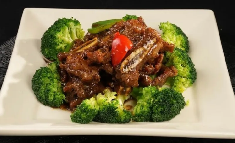 Beef Ribs in Diced Black Pepper