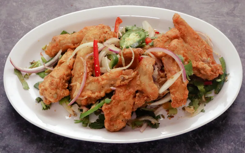 [L4] Fried Chicken Wings Larb