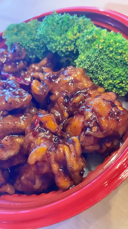 LUNCH SPECIAL ORANGE CHICKEN RICE BOWL