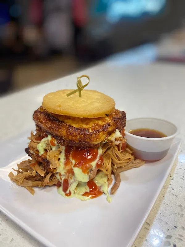 Patacon Verde Con Carne Asada