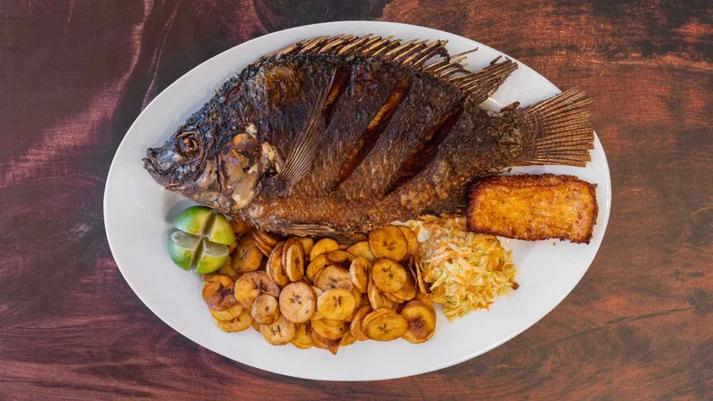 Pescado Frito / Fried Fish