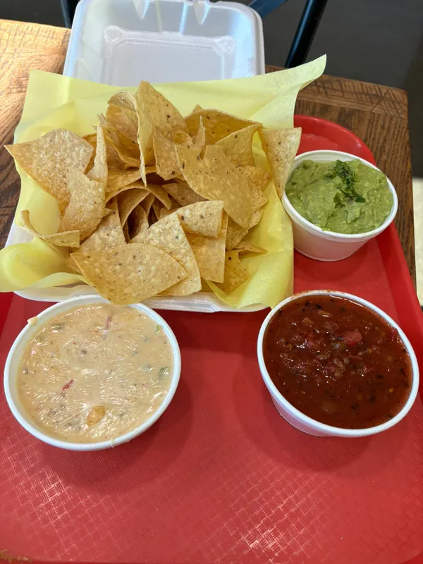 Chips n' Queso