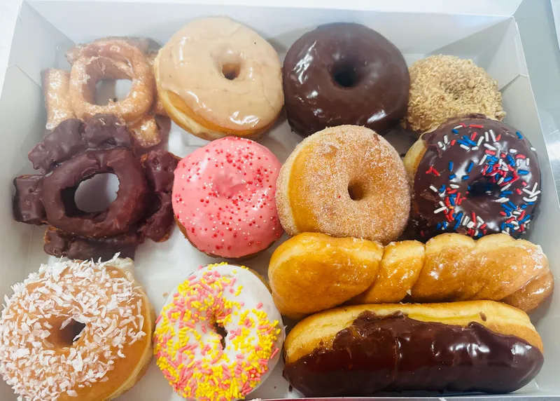 Mixed Donuts (1 Dozen)