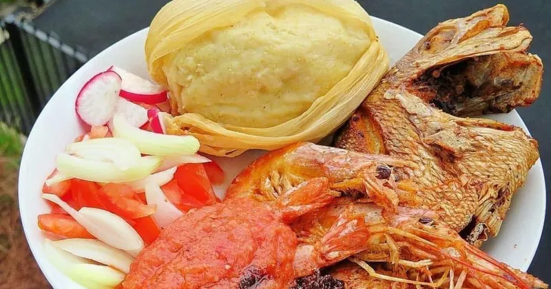 Kenkey W/ fried fish& fresh hot pepper