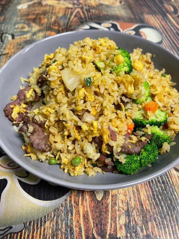 Curry Fried Rice(Choice of proteins)