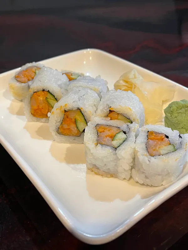 Spicy Yellowtail cucumber Roll