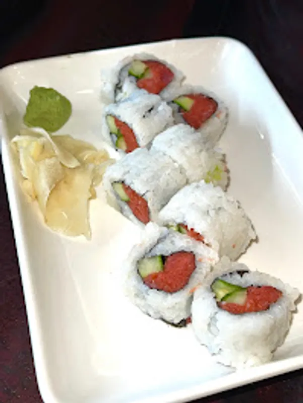 Spicy Tuna cucumber Roll