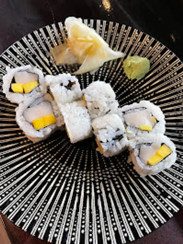 White Tuna Mango Roll