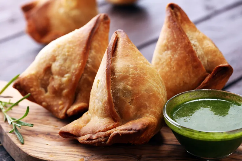 Veg Samosa (2)