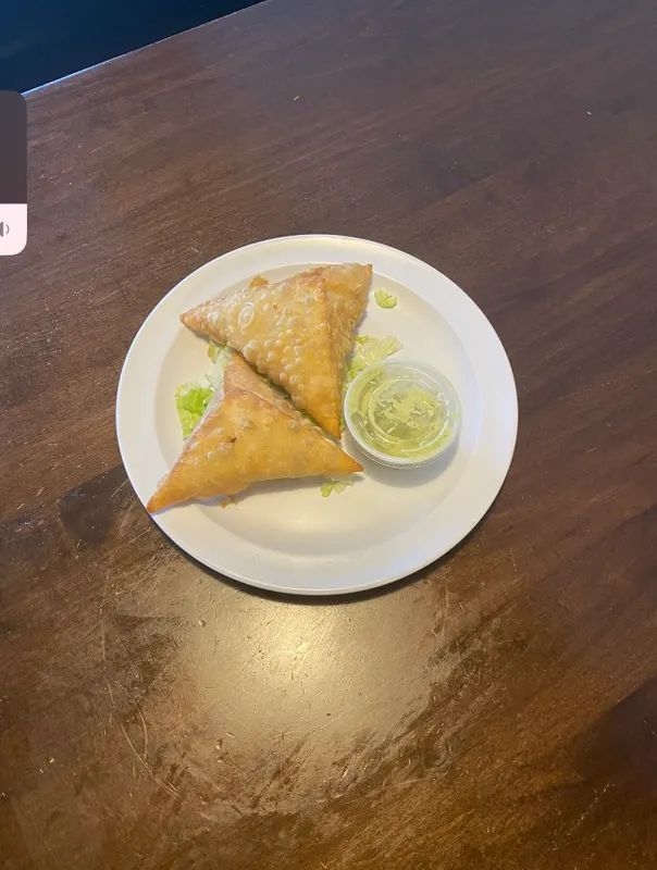 2 Veggie Sambosas
