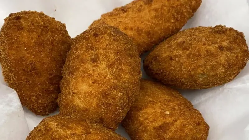 #81. Stuffed Jalapenos (5 Pcs)